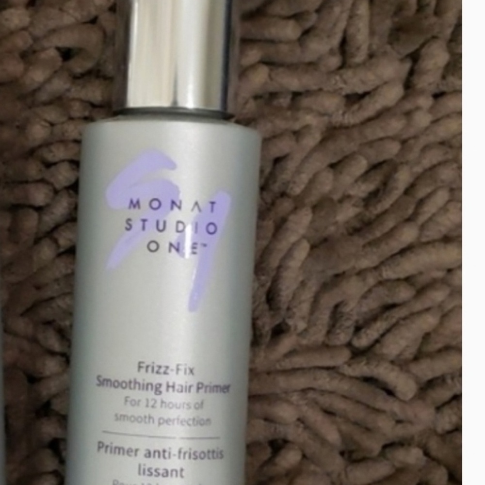 Monat frizz fix
